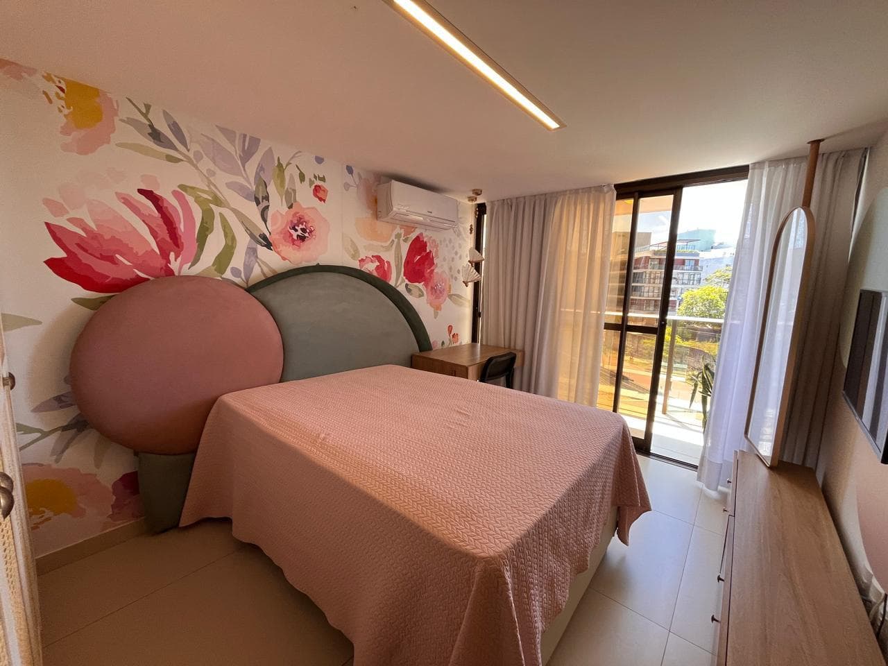 Apartamento Mobiliado com Varanda Gourmet | 4 Suítes | Cabo Branco